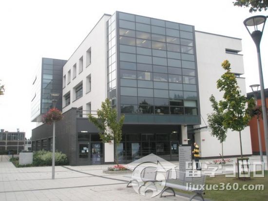 英国留学 剖析布鲁内尔大学专业设置情况