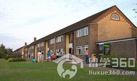 英国留学 牛津布鲁克斯大学放宽桑坦德奖学金申请人要求