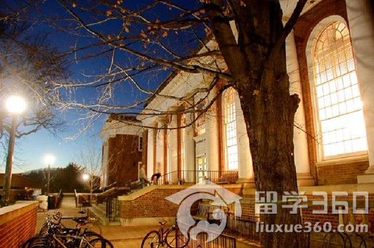 美国留学 弗吉尼亚大学达顿商学院堪称美国“商界领袖的摇篮”