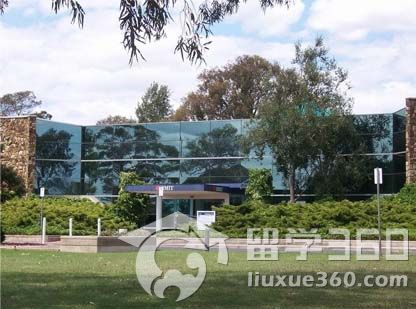 澳大利亚留学 皇家墨尔本理工大学服装和纺织品营销专业入学要求