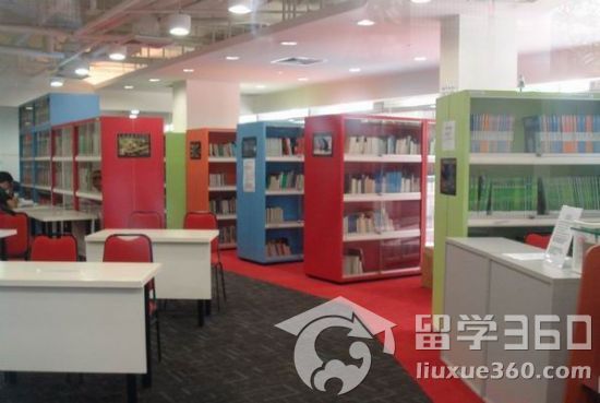 新加坡留学 大专生留学的两种途径介绍