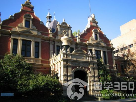 澳大利亚留学 墨尔本大学拥有众多历史悠久的建筑
