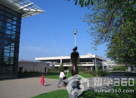 爱尔兰留学 综合性大学和理工大学区别分析