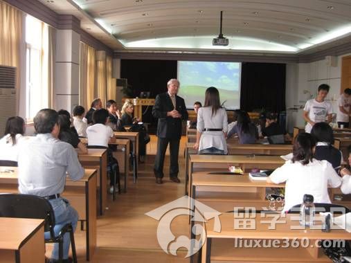 荷兰留学 专升本课程具有七大优势