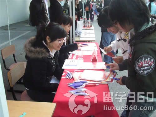 英国留学 大专生赴英读硕士并非不可能