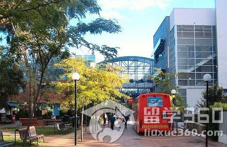 澳洲留学 斯威本科技大学为中国留学生专门设置24小时免费援助热线