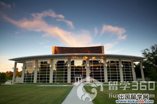美国安德鲁大学是个教会型的大学