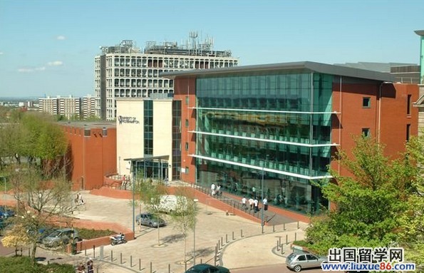 伍尔弗汉普顿大学校园风光