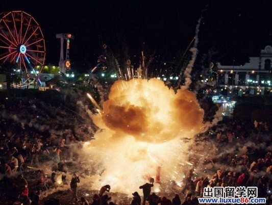 史上最火爆墨西哥盛大烟花节