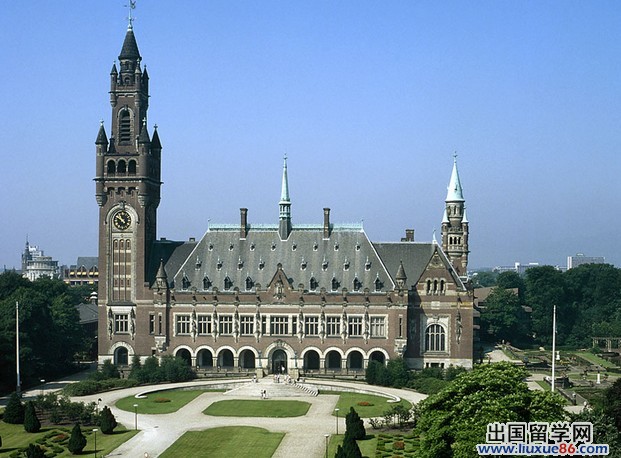 海牙：荷兰中央政府所在地