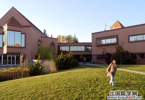 菲沙河谷大学院校风光