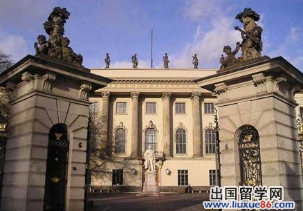 加拿大温莎大学校园风光