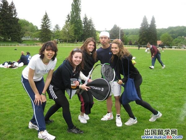 法国留学 巴黎高等商学院的专业设置