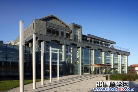 博尔顿大学校园风光