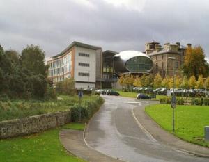 爱丁堡龙比亚大学院校风景