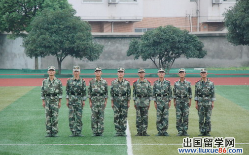 大一新生军训口号大全