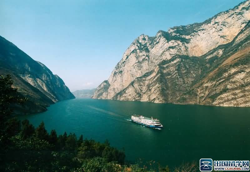 长江三峡导游词