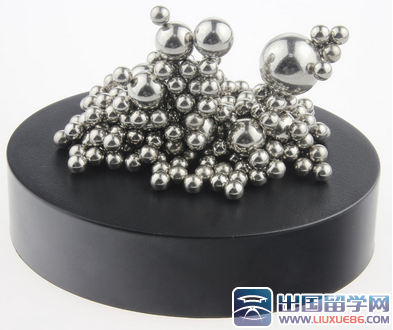 白色情人节送什么礼物