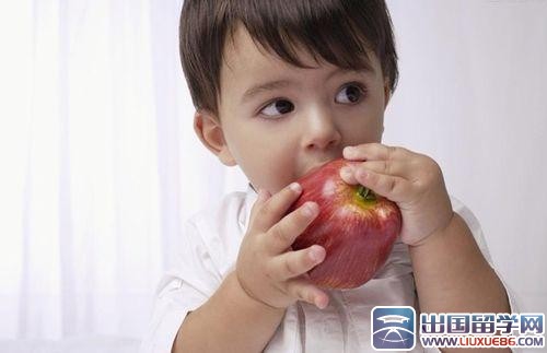 幼儿园健康教案：酸酸甜甜吃水果