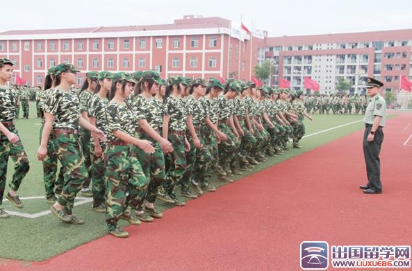 中学生军训自我鉴定