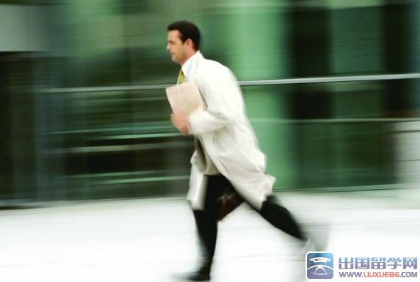 上班迟到万能检讨书500字