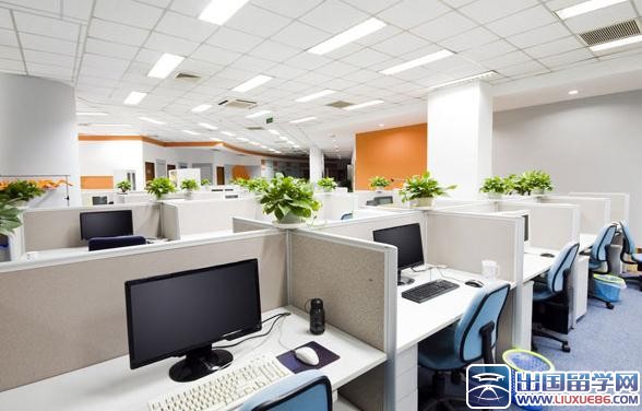 行政助理辞职报告