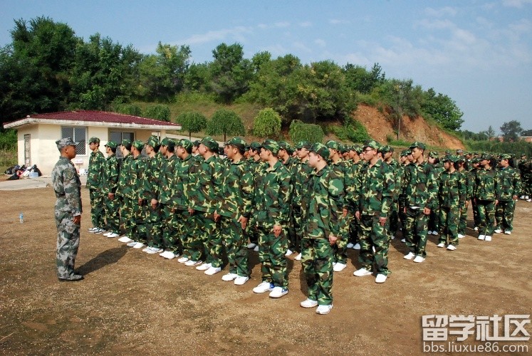 2016军训拉歌口号集锦