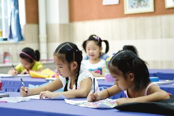 家长怎么给孩子选择补习班辅导班？