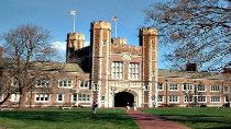 ACT成绩偏低的A同学如何成功申请华盛顿大学数学专业