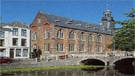 恭喜侯同学喜获18年莱顿大学硕士高端录取