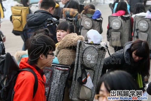 烟台艺考生备战半年花10万 只为“曲线上大学”