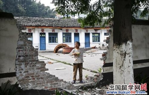 芦山地震灾区学校有序复学复课 高三学生优先