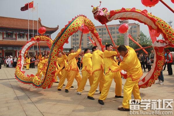 春节习俗：舞龙